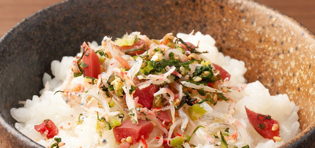 梅とちりめんじゃこの混ぜ込みご飯